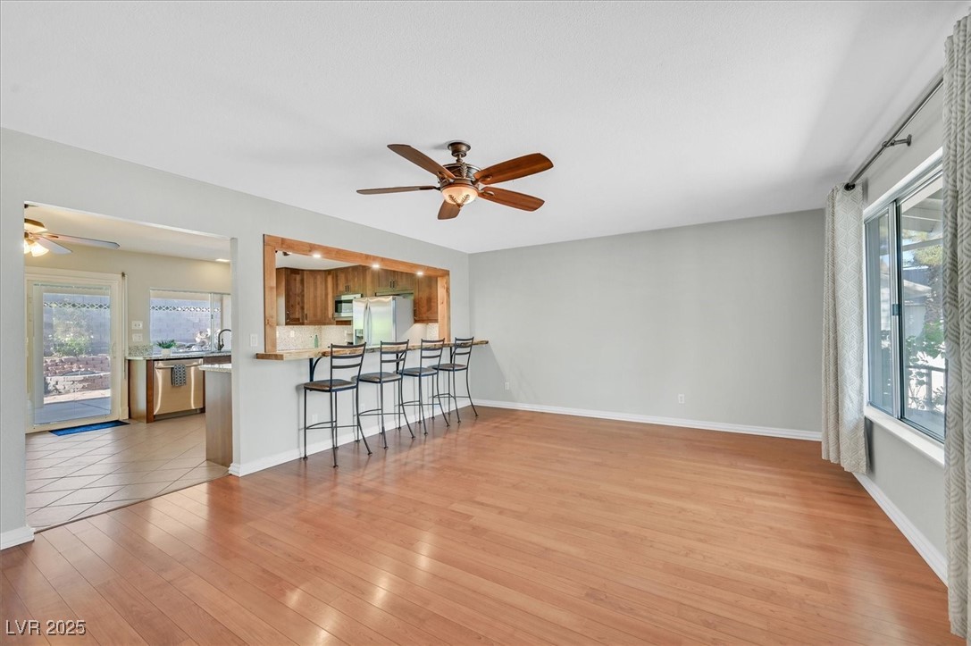 Las Vegas, Nevada 89142, United States, 3 Bedrooms Bedrooms, ,2 BathroomsBathrooms,Residential,Pending,119392