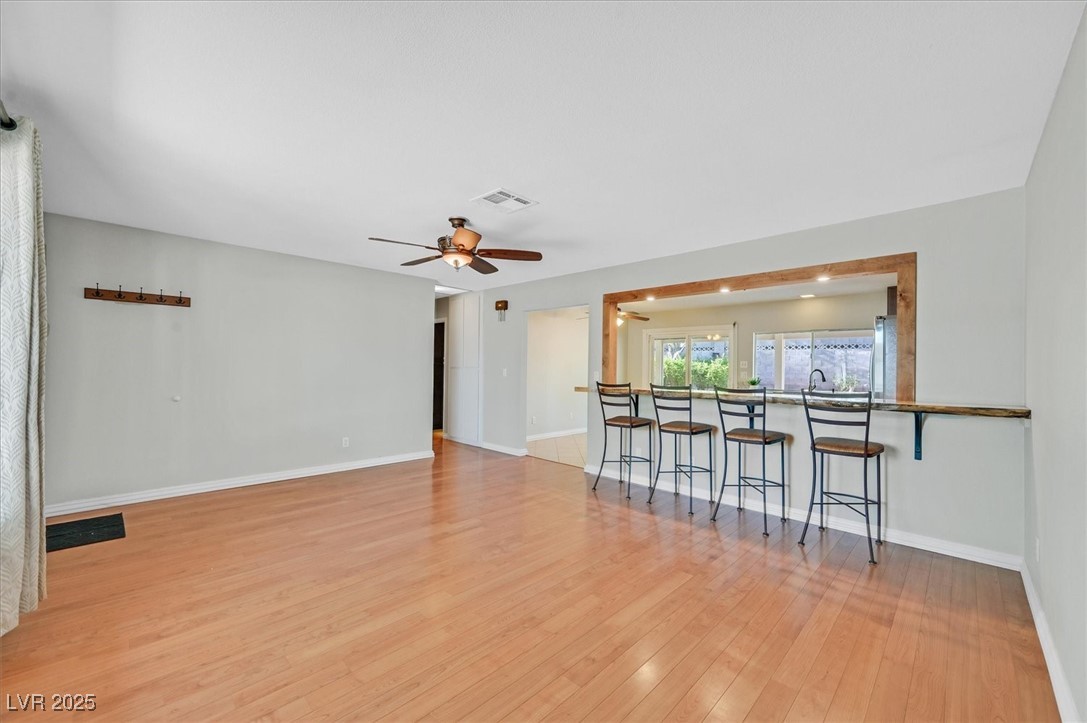 Las Vegas, Nevada 89142, United States, 3 Bedrooms Bedrooms, ,2 BathroomsBathrooms,Residential,Pending,119392