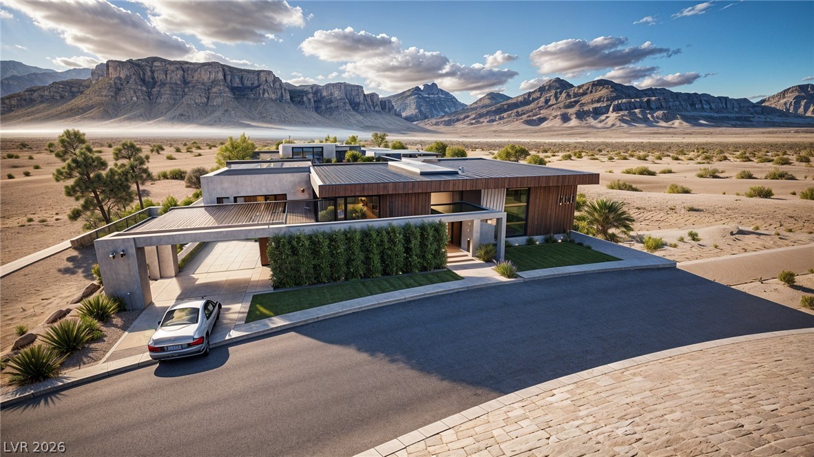 2 Climbing Canyon Drive