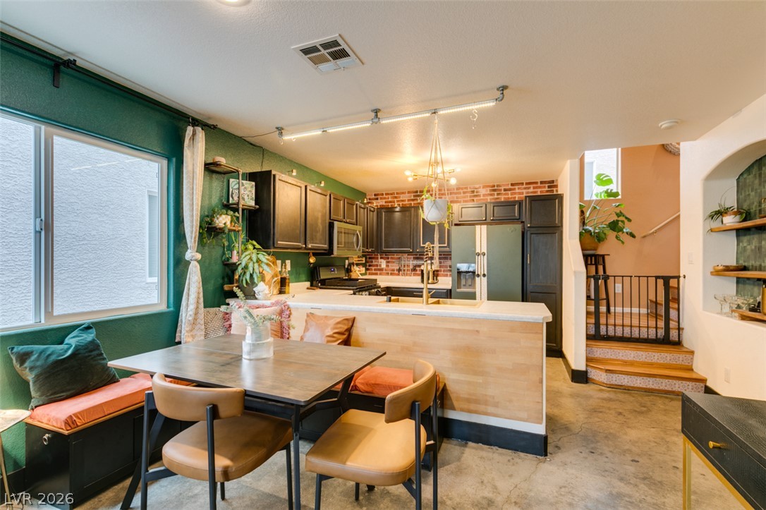 10403 Fancy Fern Street