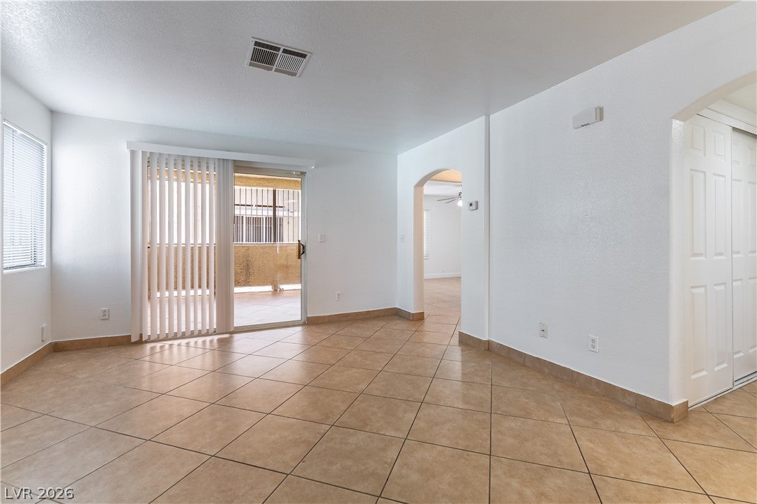 1560 JAMIELINN Lane 101