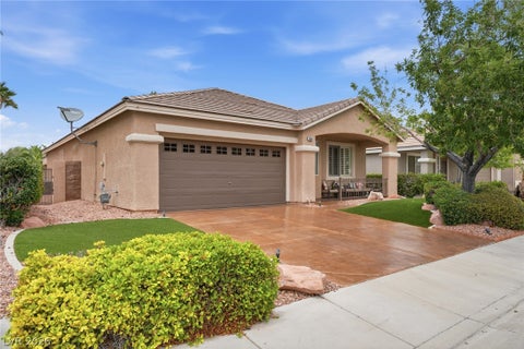 Photo of 2558 Hitchcock Street, Henderson, NV 89052 (MLS # 2800429)