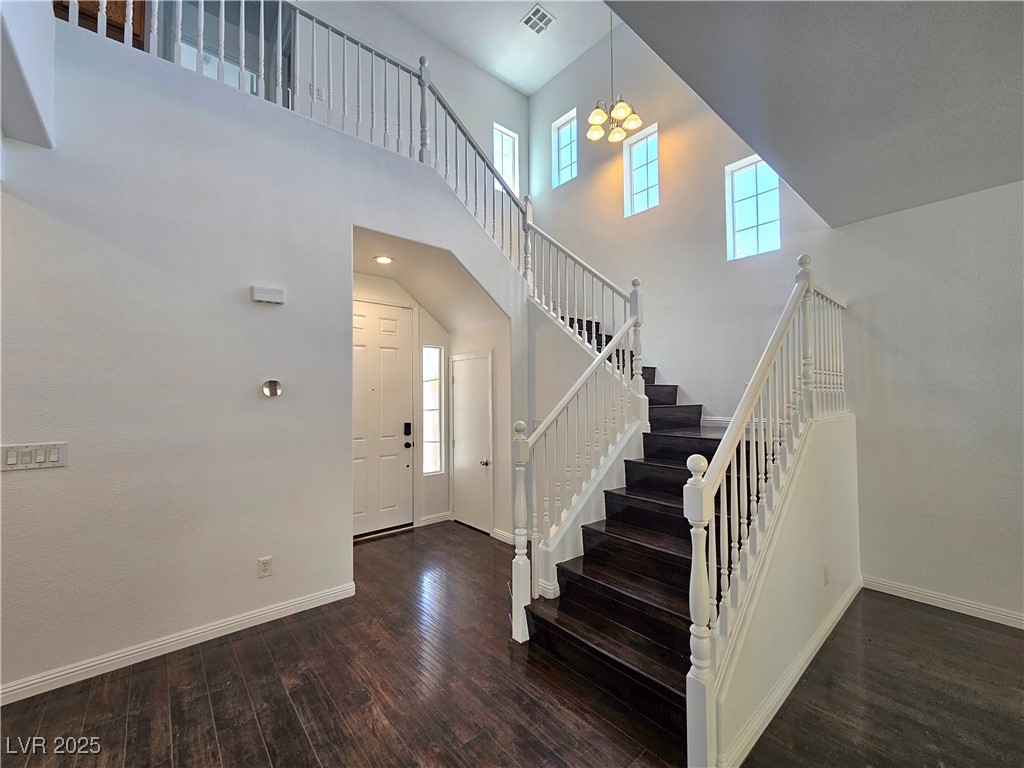 9496 Magnificent Avenue
