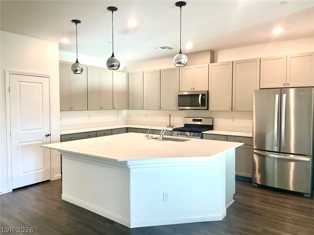 3250 Palindrome Avenue