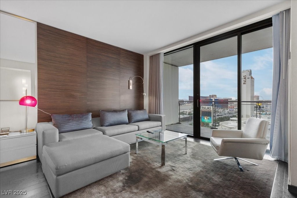 4381 W FLAMINGO Road 16310