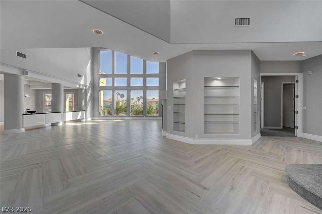 8100 Tiara Cove Circle