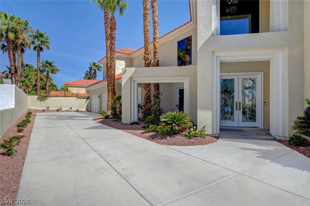 8100 Tiara Cove Circle