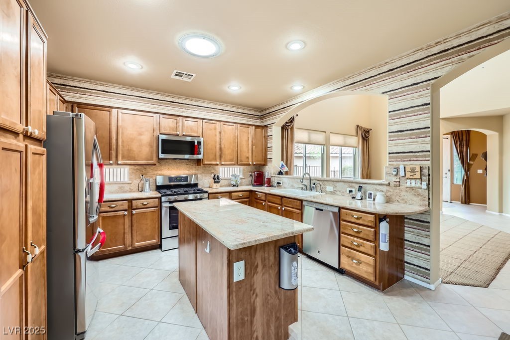 215 Sunset Shower Drive, Henderson, Nevada image 9