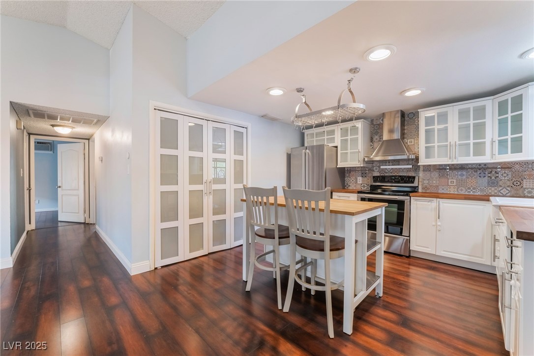 Henderson, Nevada 89074, United States, 2 Bedrooms Bedrooms, ,2 BathroomsBathrooms,Residential,Active,80484