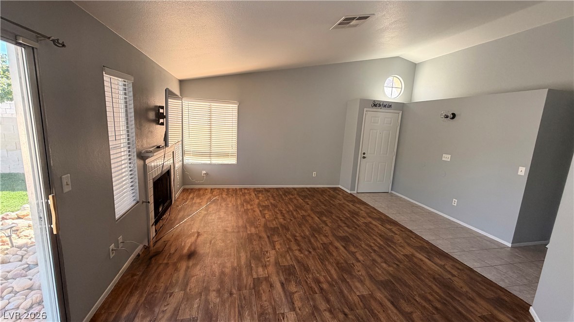 7118 Knoll View Drive