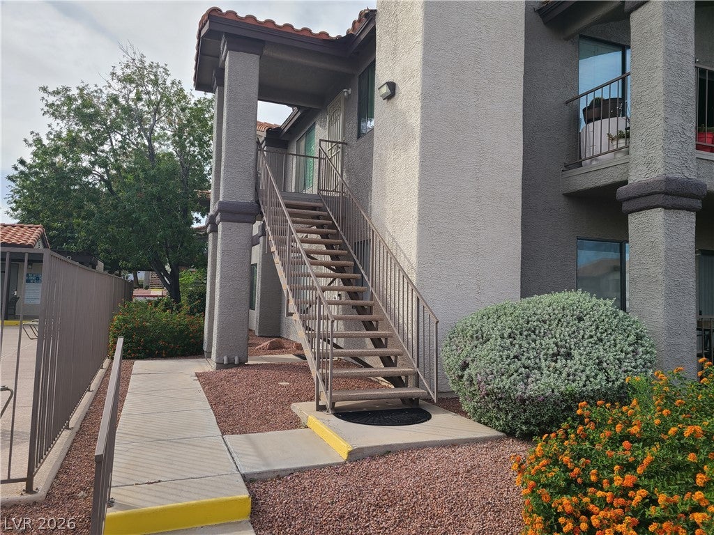 1575 E Warm Springs Road 1523