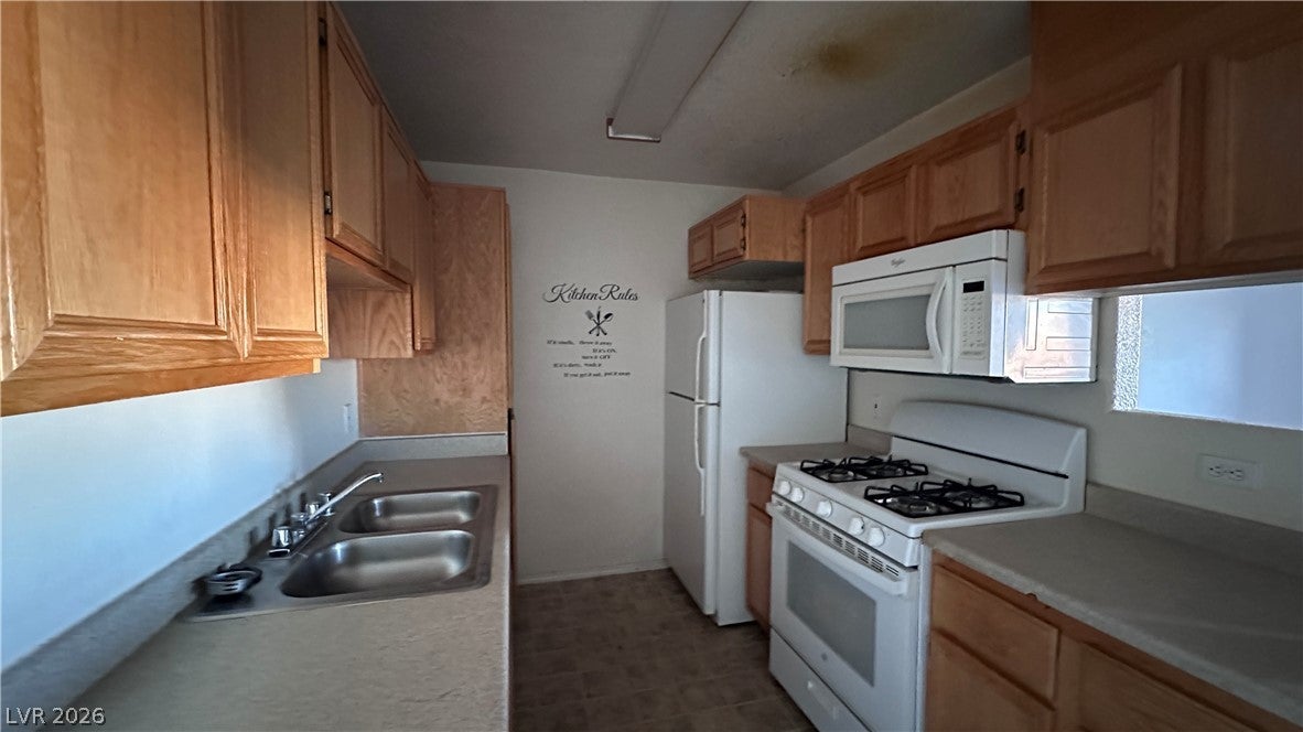 4730 E Craig Road 2072