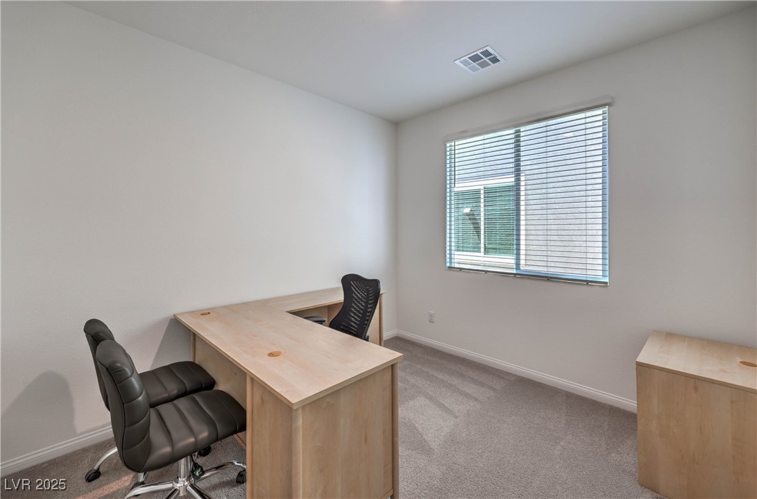 6025 Sunshine Street 6