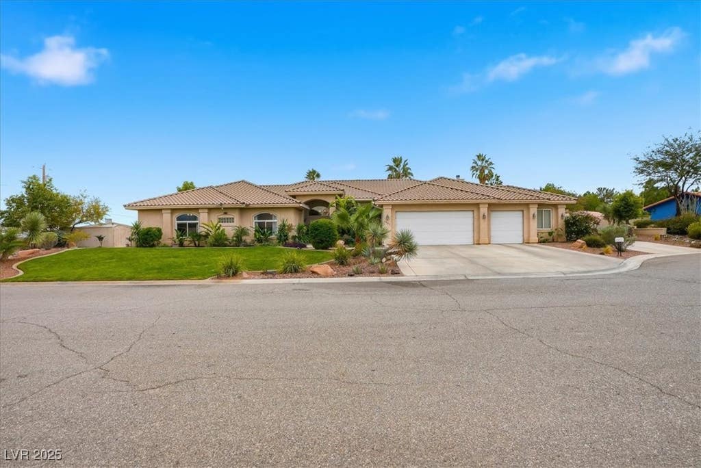 Photo of 5865 N Juliano Road, Las Vegas, NV 89149 (MLS # 2734821)