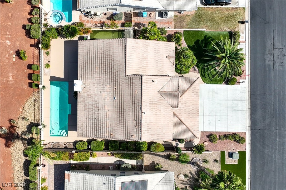 5104 Burr Oak Drive