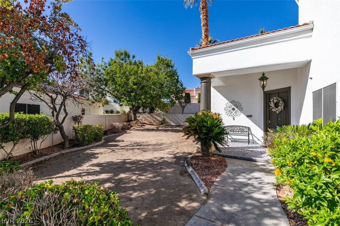 227 Drysdale Circle