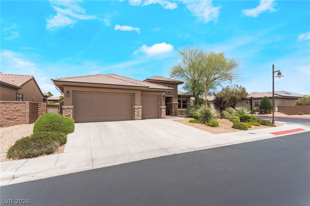 3412 Fledgling Drive