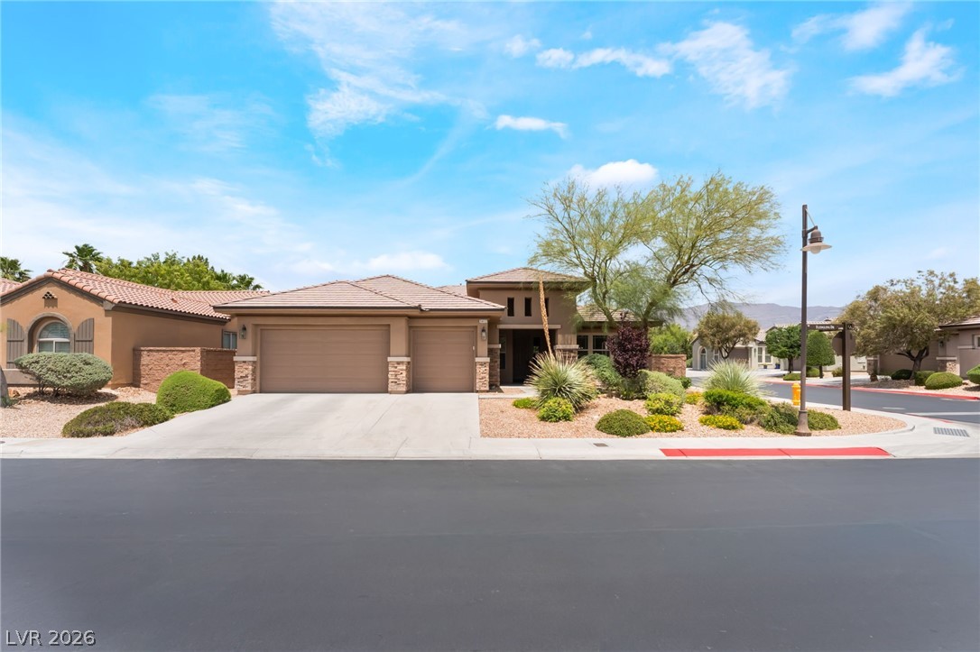 3412 Fledgling Drive