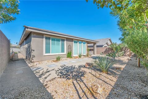 Tiny photo for 40 Vicolo Della Luna, Henderson, NV 89011 (MLS # 2792766)