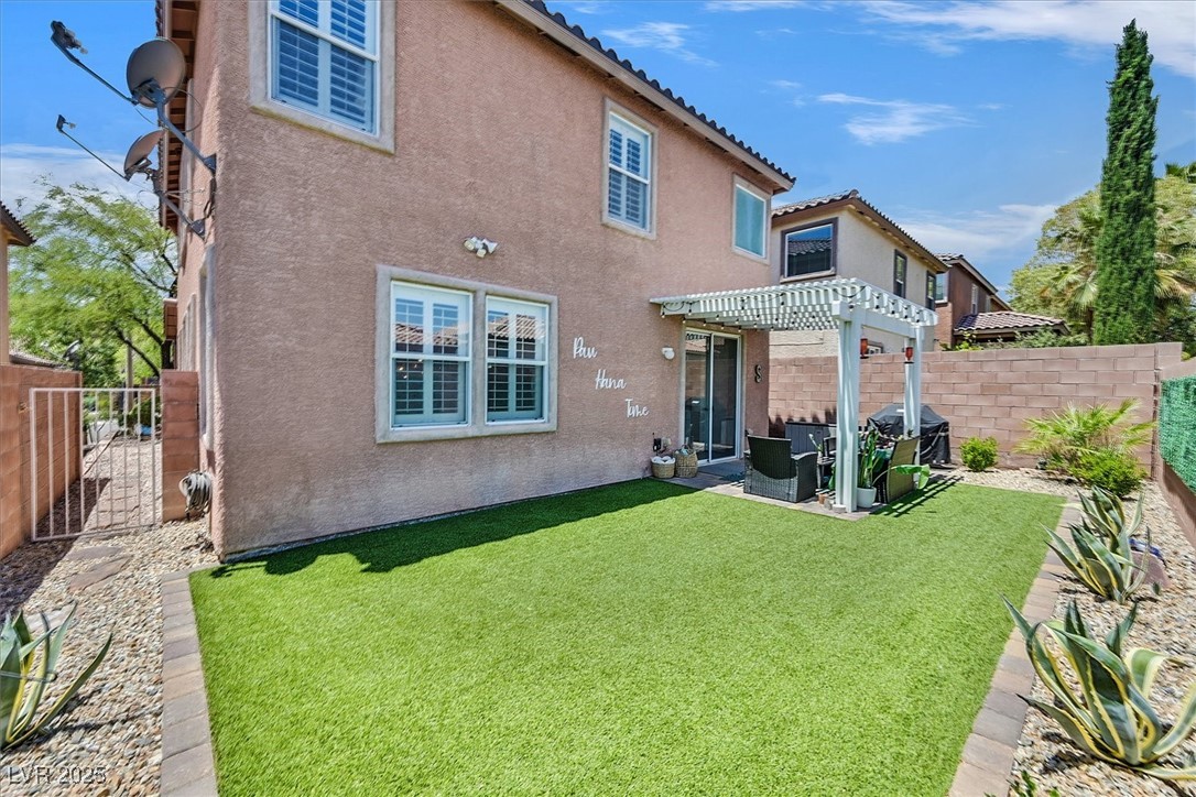 Las Vegas, Nevada 89138, United States, 3 Bedrooms Bedrooms, ,2 BathroomsBathrooms,Residential,Pending,9835