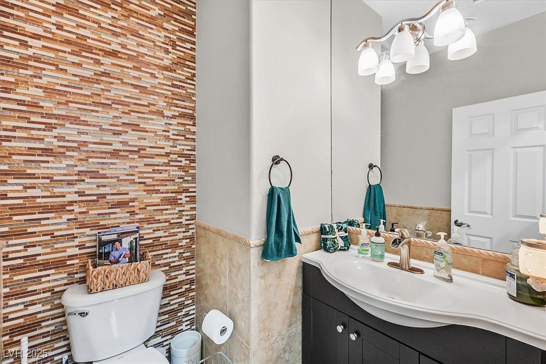 Las Vegas, Nevada 89138, United States, 3 Bedrooms Bedrooms, ,2 BathroomsBathrooms,Residential,Pending,9835