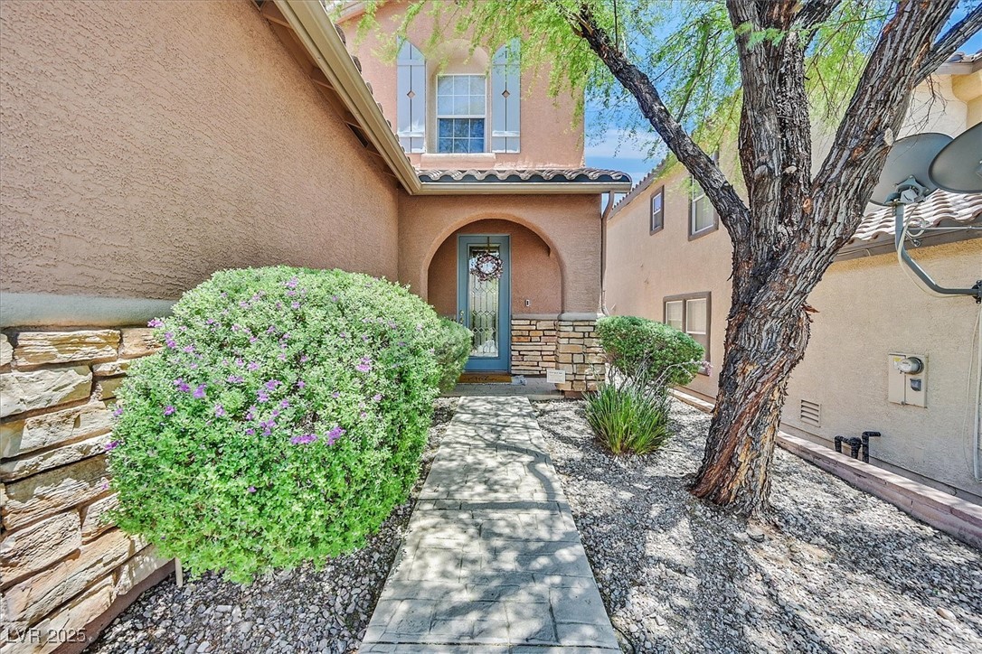 Las Vegas, Nevada 89138, United States, 3 Bedrooms Bedrooms, ,2 BathroomsBathrooms,Residential,Pending,9835