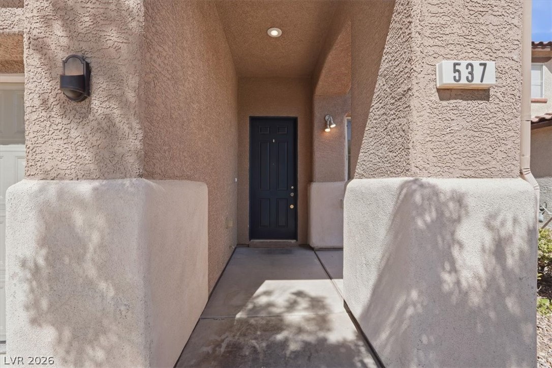 537 Lacabana Beach Drive