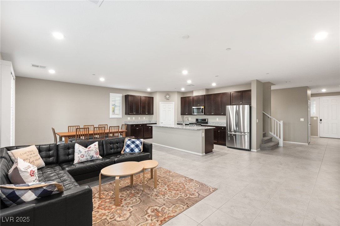 964 Midnight View Avenue