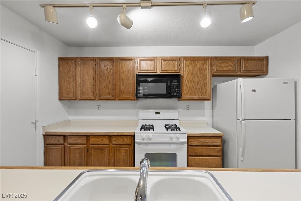 2623 S Durango Drive 102