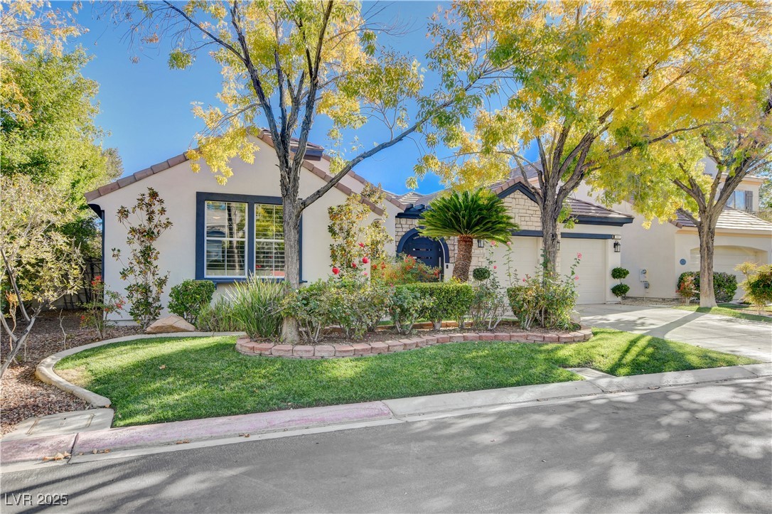 812 Sir James Bridge Way