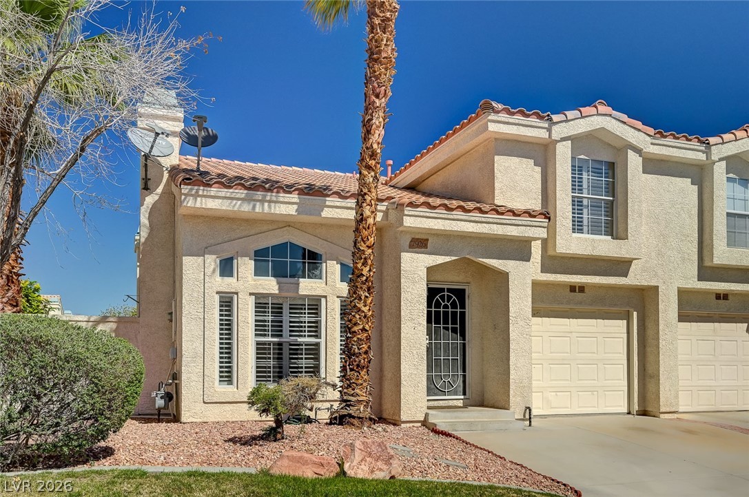 7926 Lisa Dawn Avenue