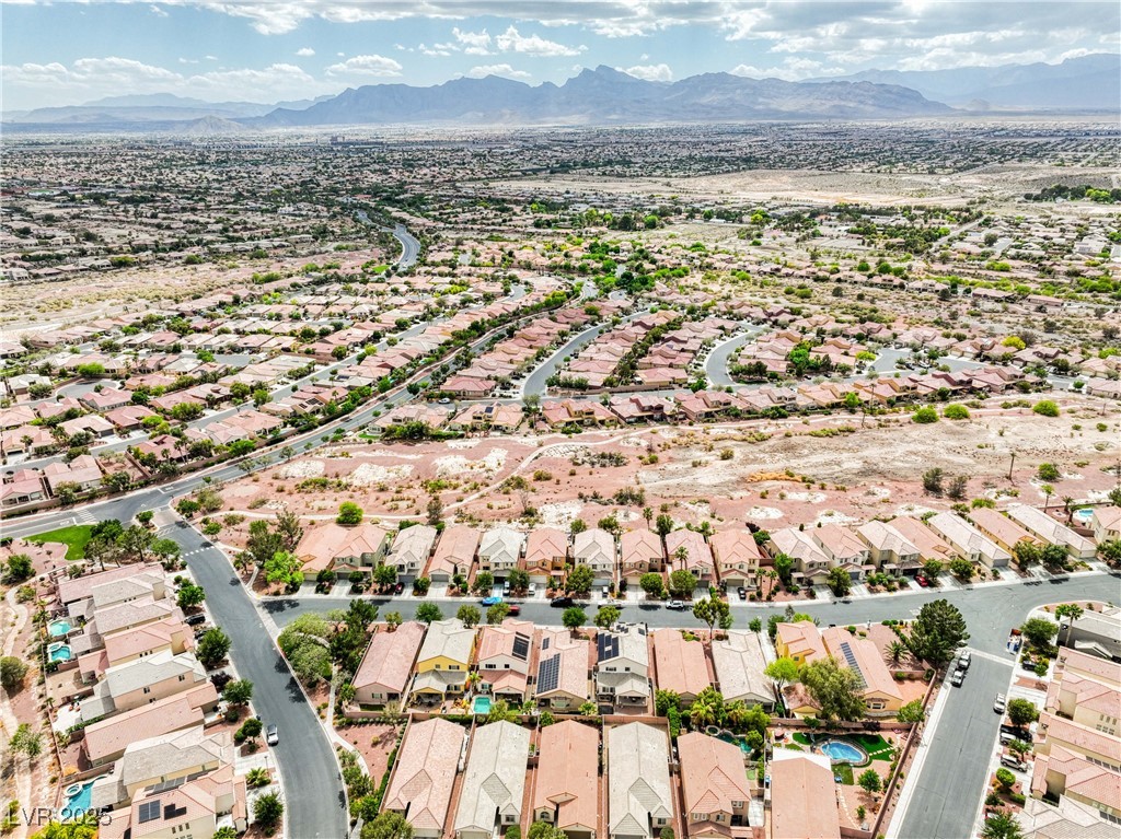 Las Vegas, Nevada 89131, United States, 3 Bedrooms Bedrooms, ,2 BathroomsBathrooms,Residential,Active,130035