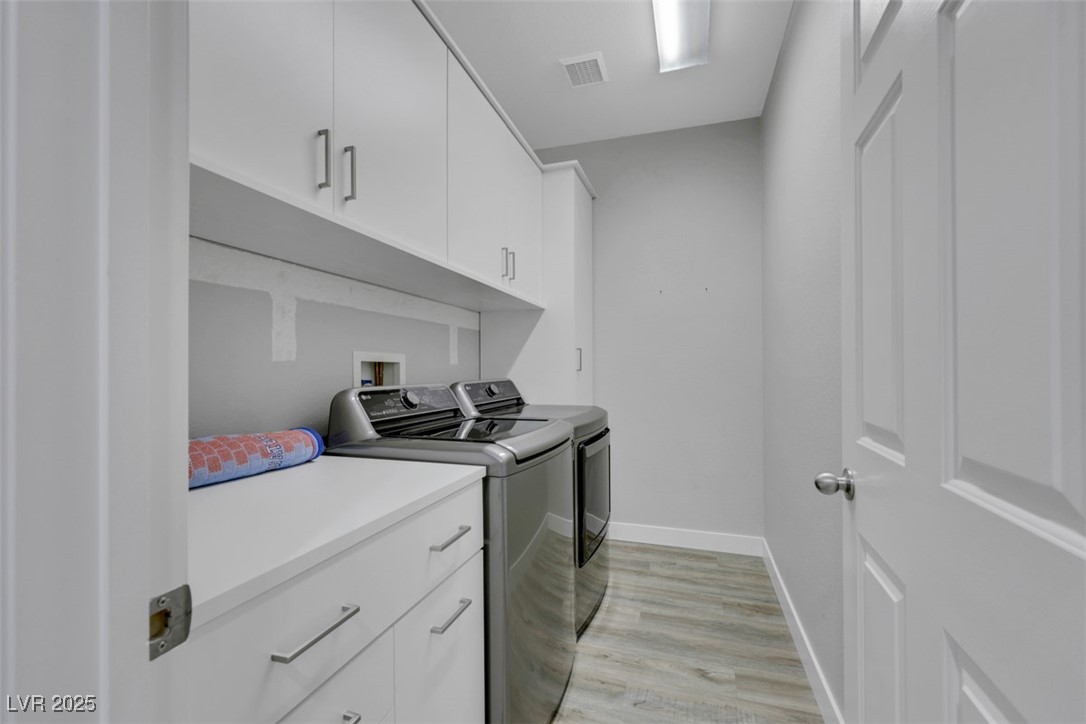 Las Vegas, Nevada 89131, United States, 3 Bedrooms Bedrooms, ,2 BathroomsBathrooms,Residential,Active,130035