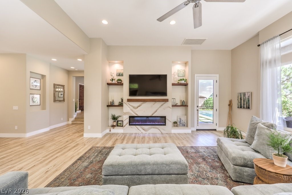 26 Plum Hollow Drive