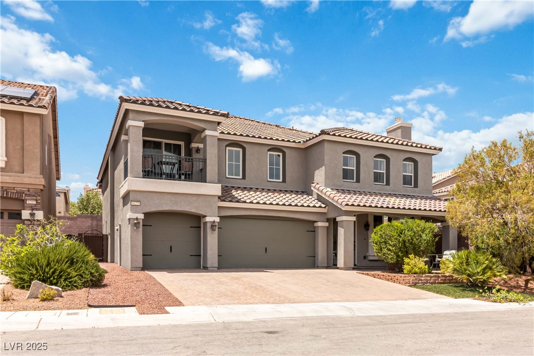 8275 Old Creek Ranch Street