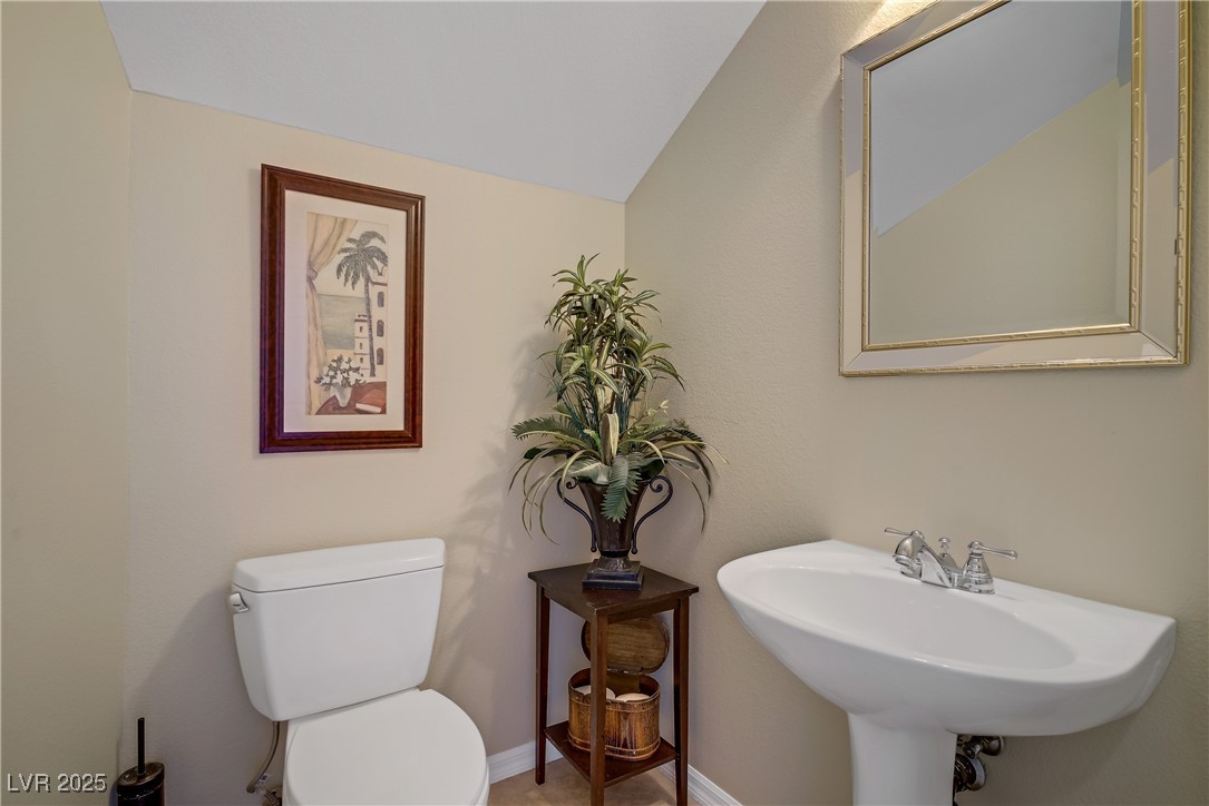 6440 Bristlebird Street, North Las Vegas, Nevada image 23