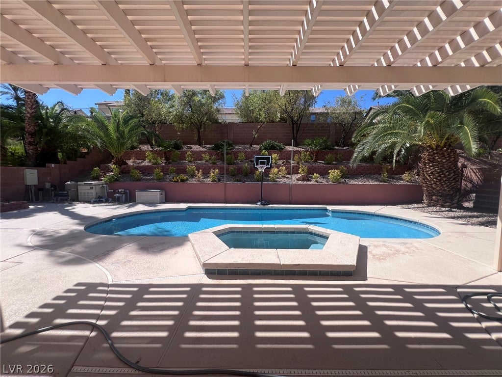 2489 Sedona Cedar Avenue