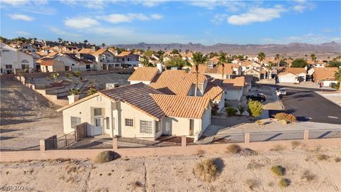 Single Family Residence in Laughlin NV 2292 Dark Canyon Court 4.jpg