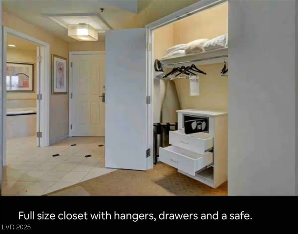 135 E Harmon Avenue 2717