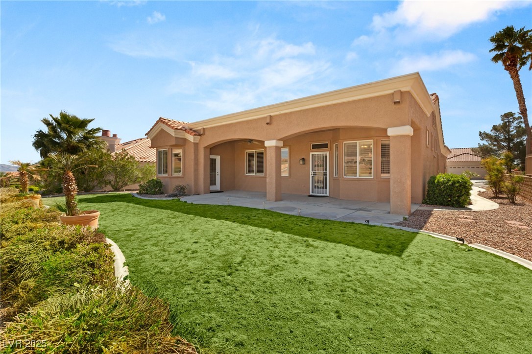 Las Vegas, Nevada 89134, United States, 2 Bedrooms Bedrooms, ,2 BathroomsBathrooms,Residential,Active,103815