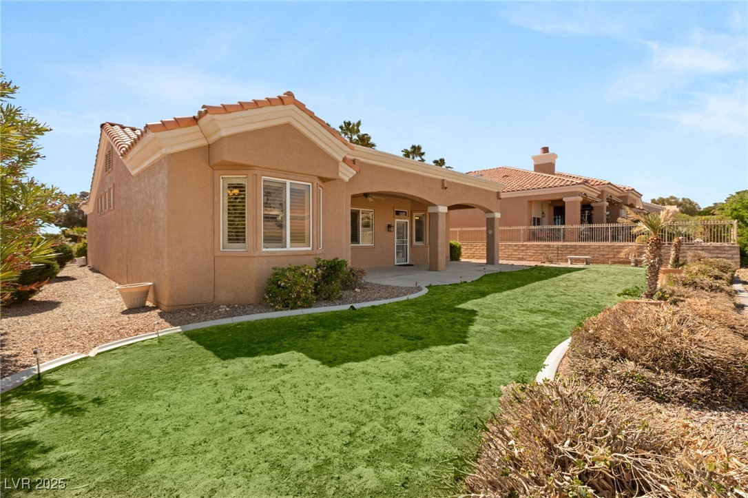 Las Vegas, Nevada 89134, United States, 2 Bedrooms Bedrooms, ,2 BathroomsBathrooms,Residential,Active,103815