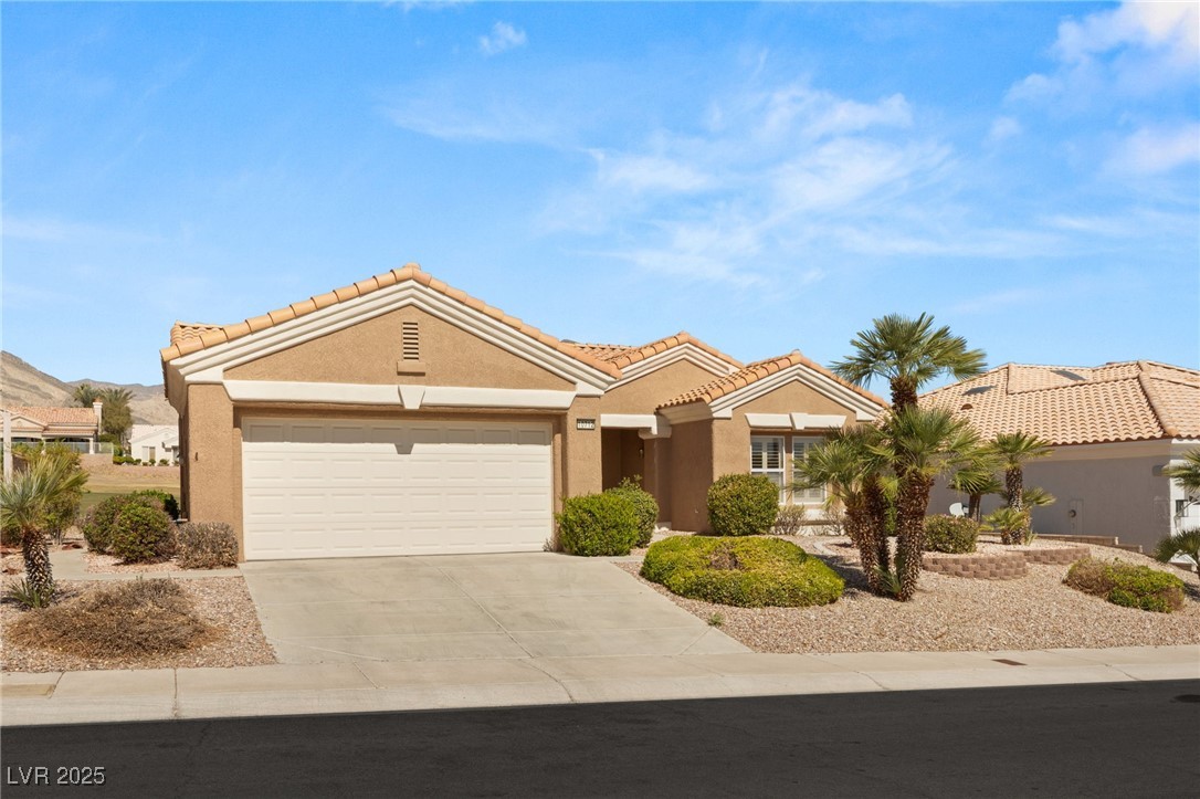 Las Vegas, Nevada 89134, United States, 2 Bedrooms Bedrooms, ,2 BathroomsBathrooms,Residential,Active,103815