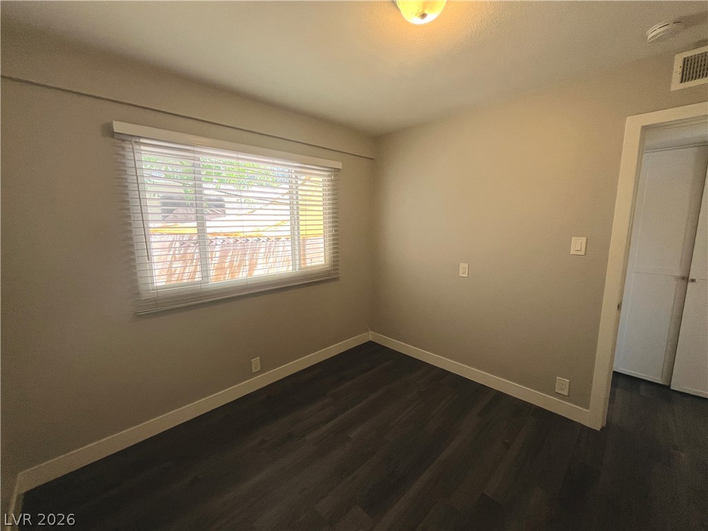 221 S 10th Street 6