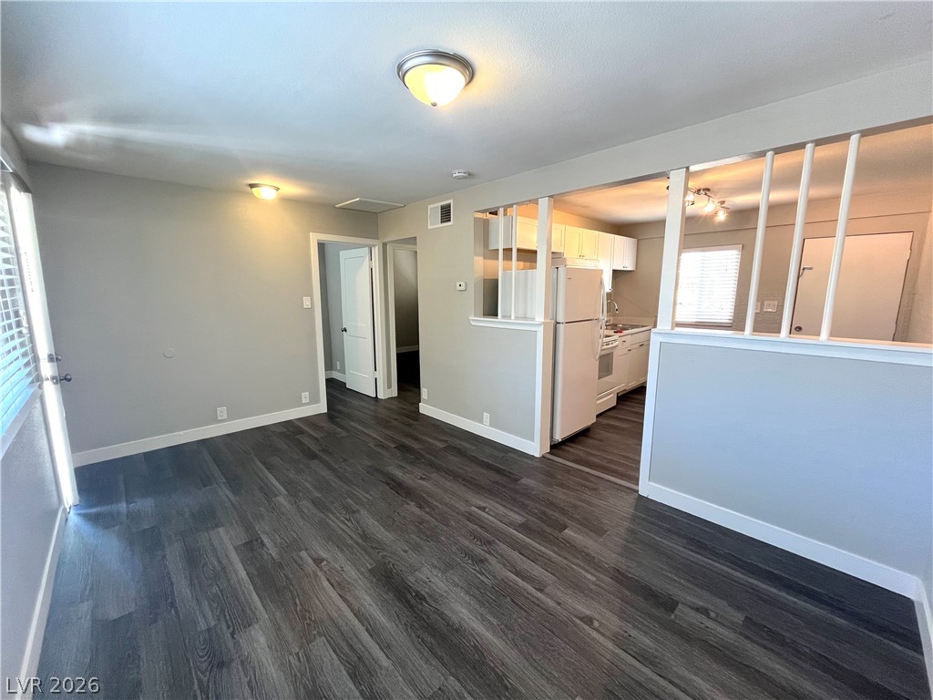 221 S 10th Street 6