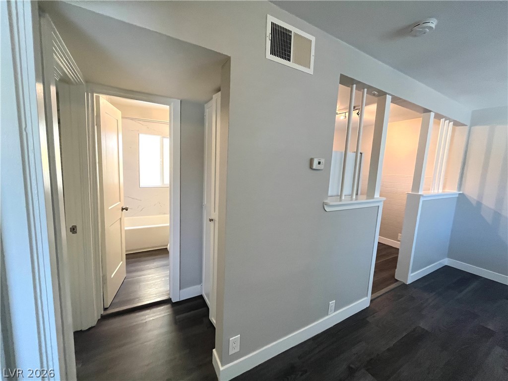 221 S 10th Street 6