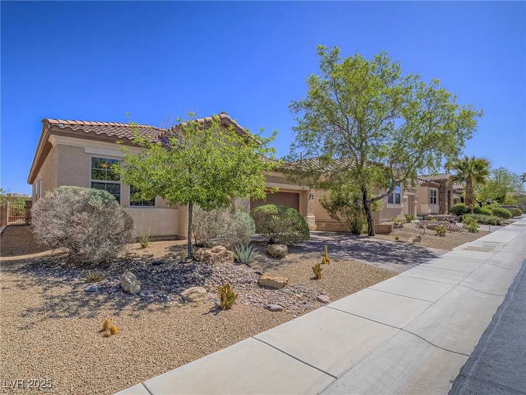 1016 Via Calderia Place