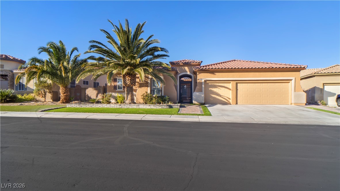 7166 Adobe Hills Avenue