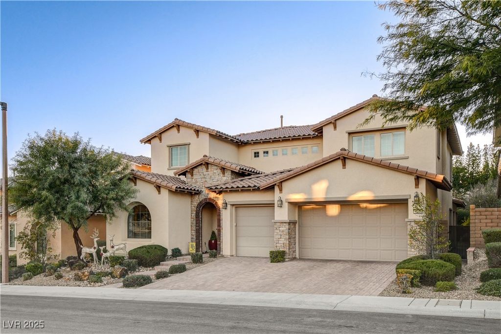 Photo of 417 Rosina Vista Street, Las Vegas, NV 89138 (MLS # 2740548)