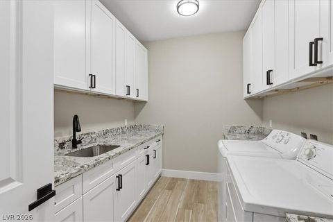 Tiny photo for 724 N Naples Street, Henderson, NV 89015 (MLS # 2792313)