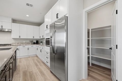 Tiny photo for 724 N Naples Street, Henderson, NV 89015 (MLS # 2792313)